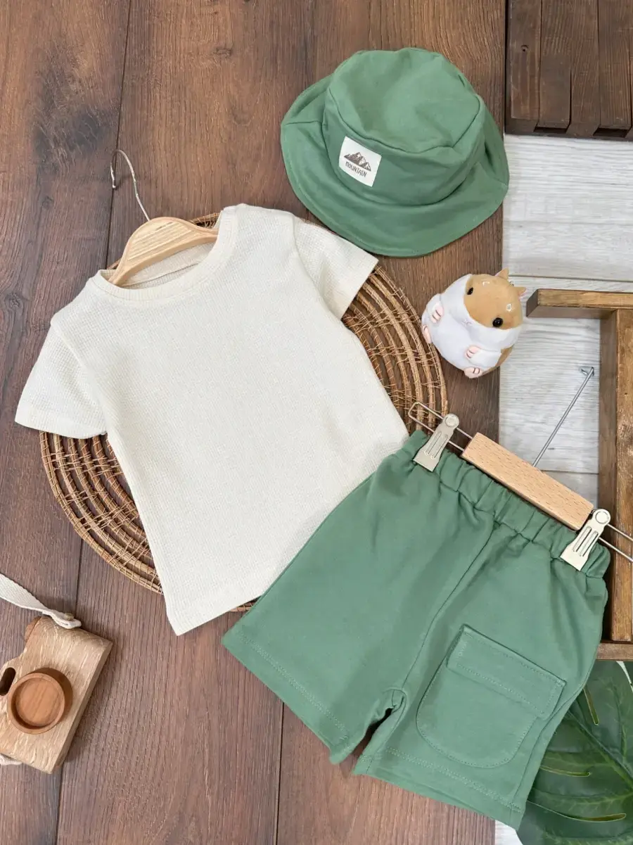 Yeşil Renk Cep Detaylı Şapkalı Bisiklet Yaka Erkek 3 lü Bebek Takım