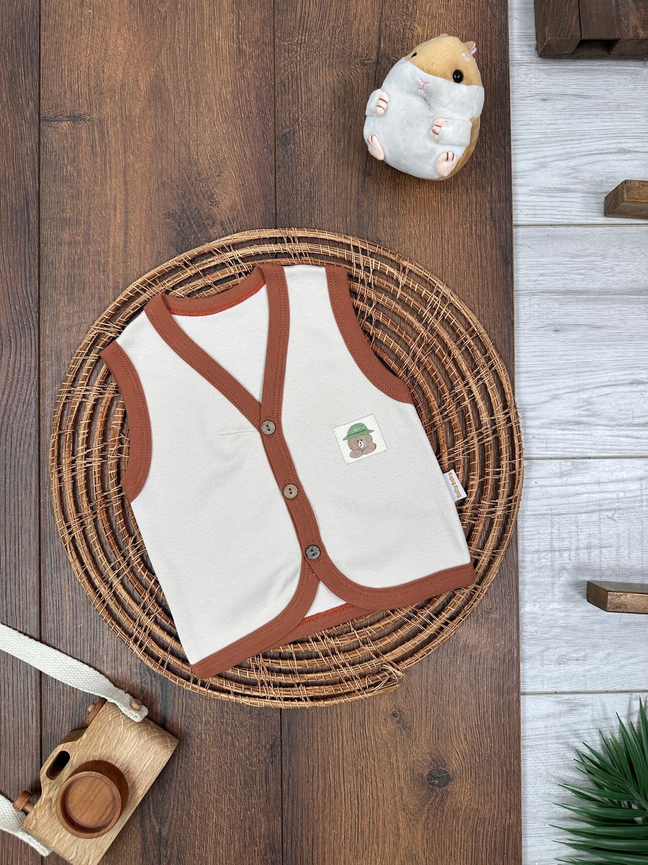 Pamuklu Ayıcık Detaylı Erkek Bebek Yelek