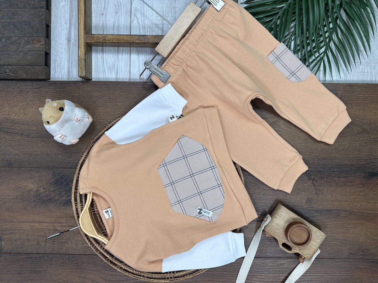 Pamuklu Kanguru Cepli Ekose Detaylı 2li Erkek Bebek Takım