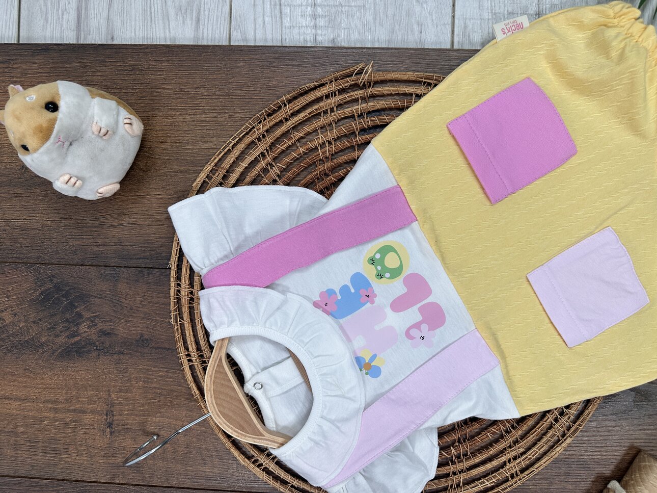 Pamuklu Yazlık Şortlu Kız Bebek Tulum - Görsel 3