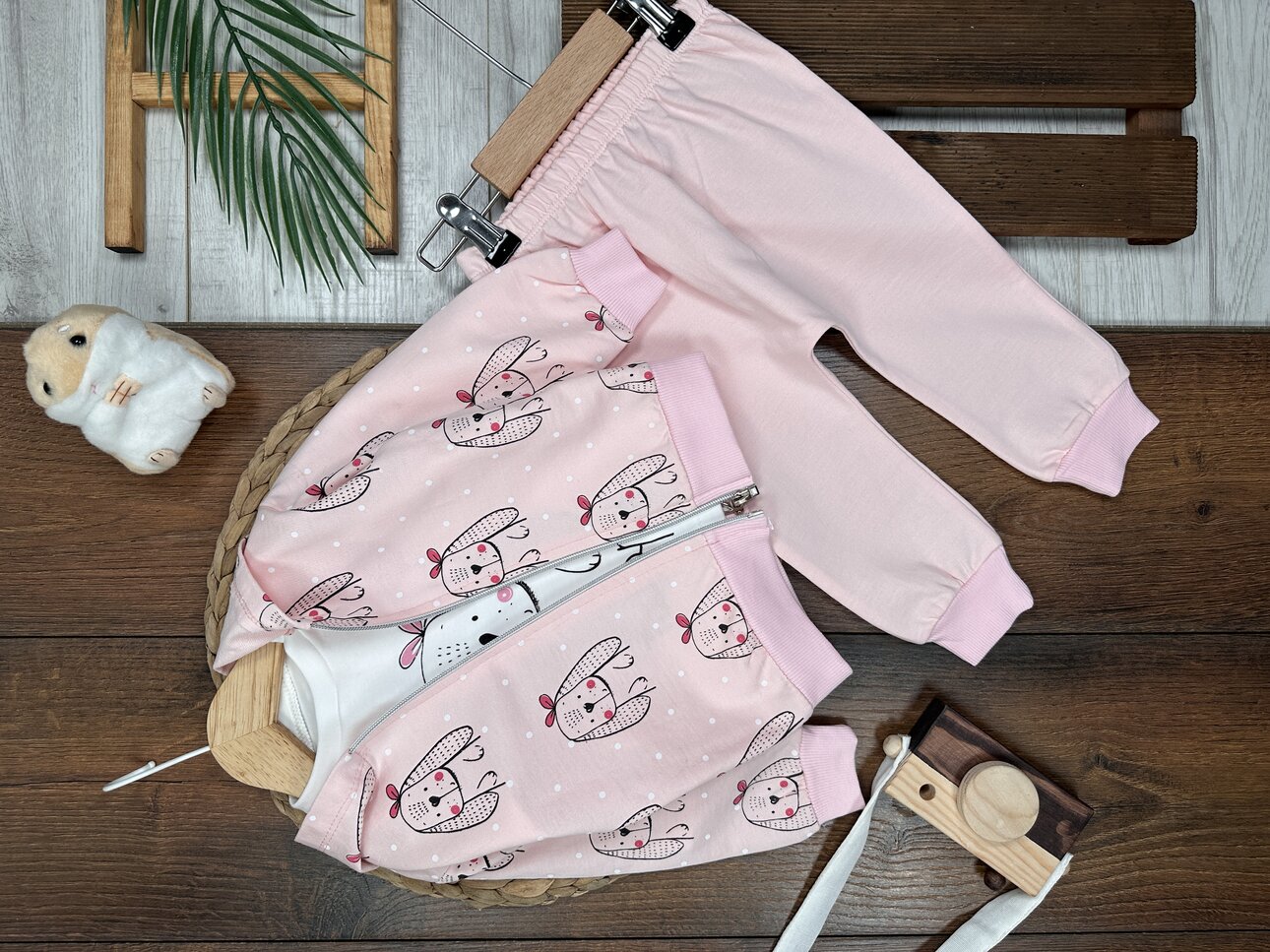 Pamuklu Hırkalı Fermuar Detaylı 3lu Kız Bebek Takım