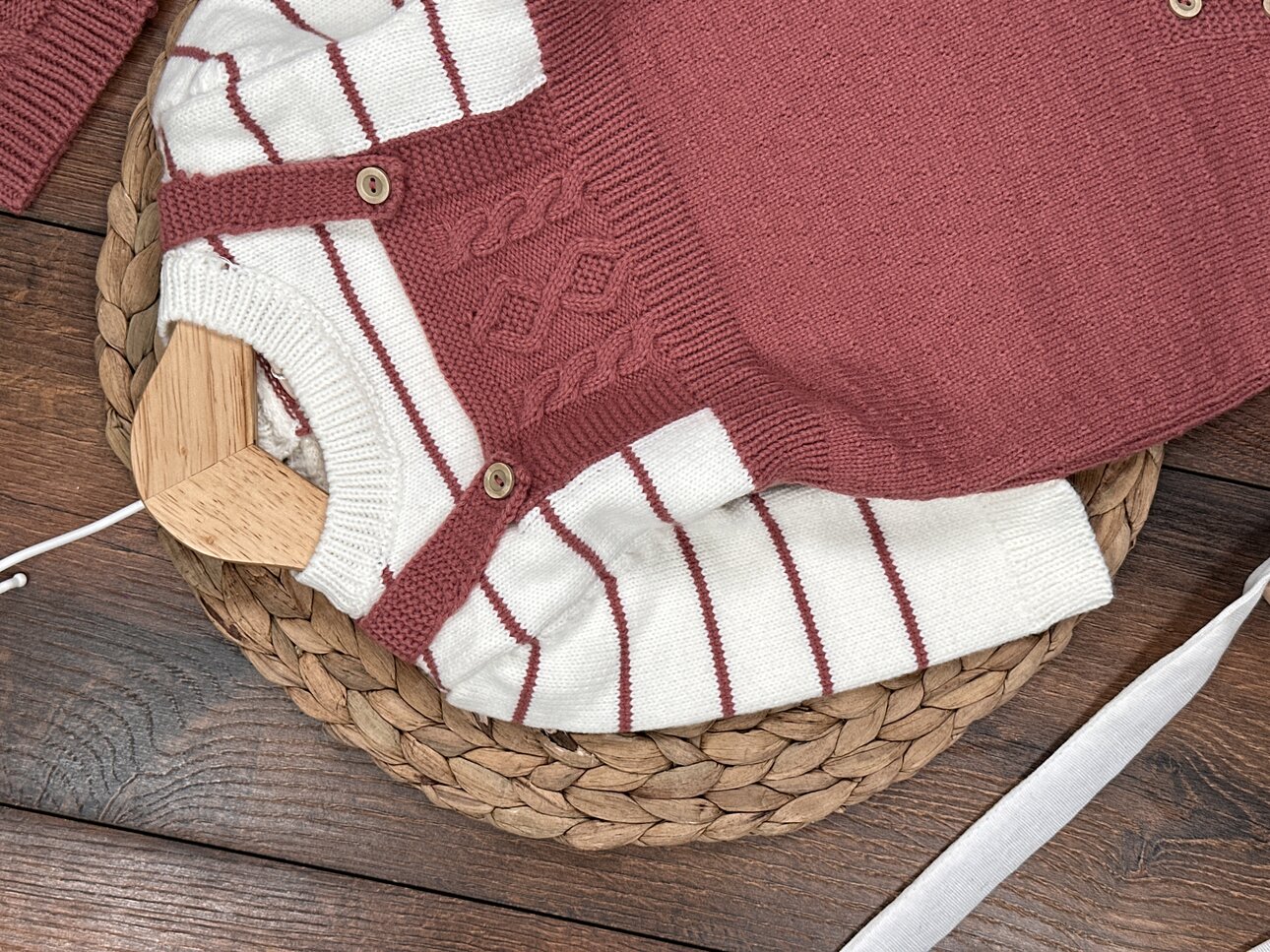 Pamuklu Triko Şapkalı Tulum 2li Kız Bebek Takım - Detay Görseli 2