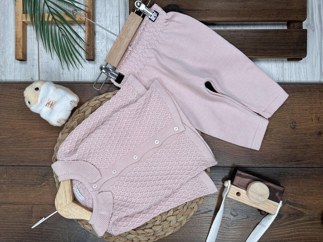 Örgü Detaylı Önden Düğmeli Triko  2li Kız Bebek Takım