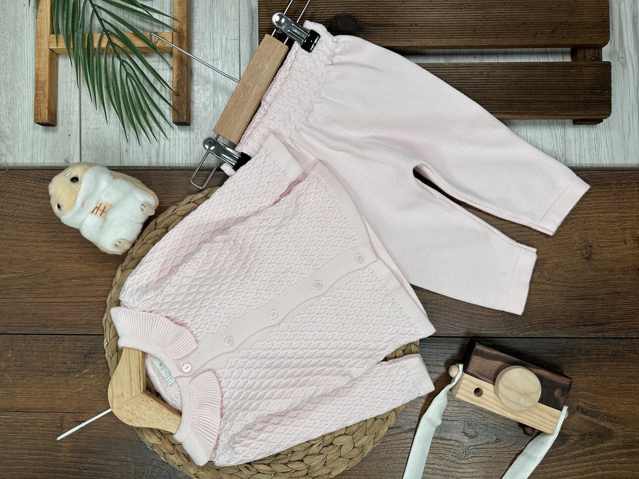 Örgü Detaylı Önden Düğmeli Triko  2li Kız Bebek Takım