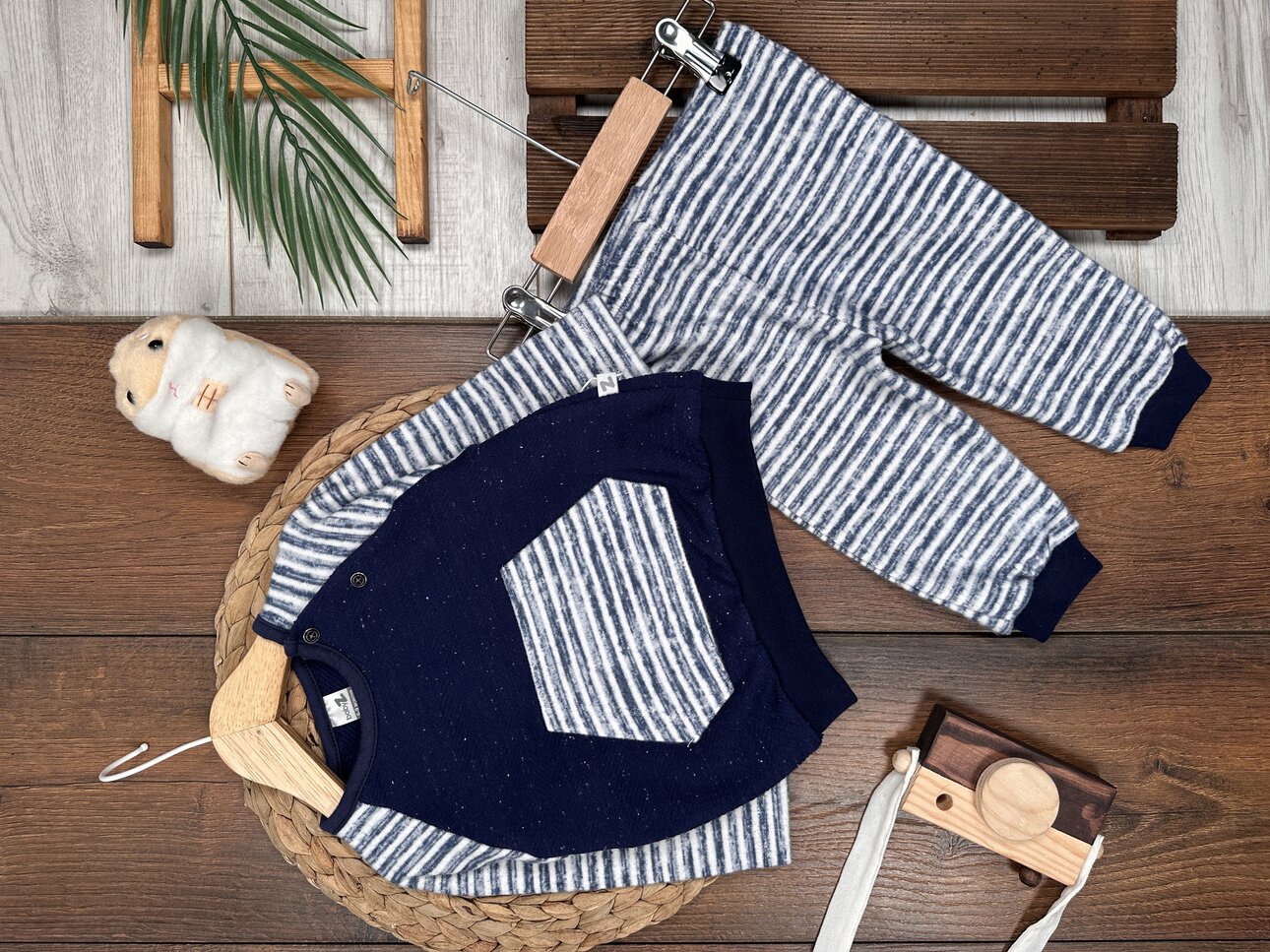 Kadife Yumuşak Doku Kanguru Ceplii 2li Erkek Bebek Takım