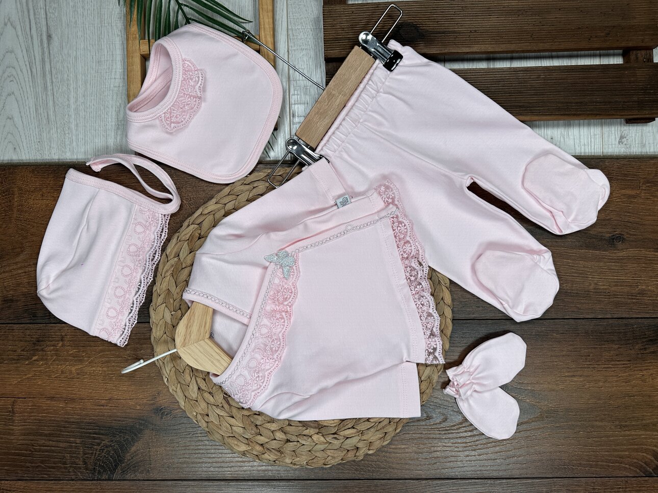 Pamuklu Dantel Detaylı 5li  Kız Bebek Hastane Çıkışı