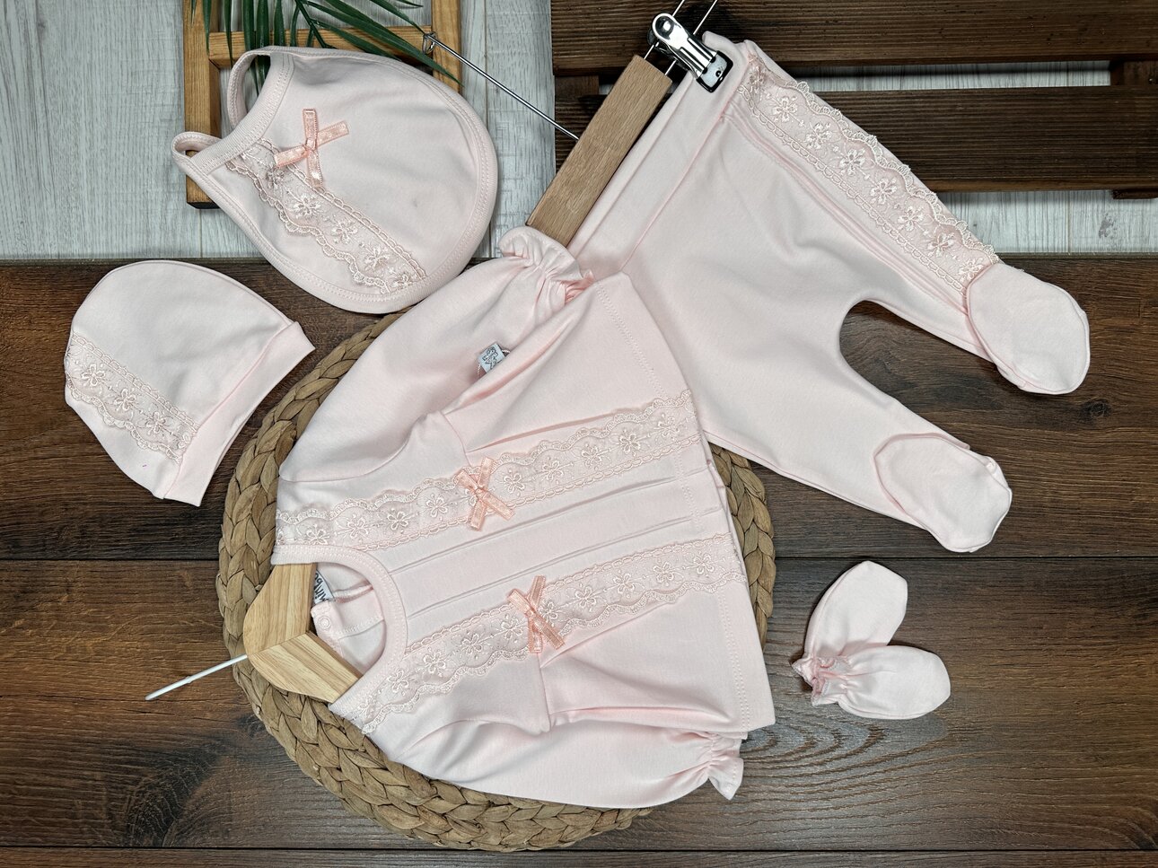 Pamuklu Dantel Detaylı 5li  Kız Bebek Hastane Çıkışı