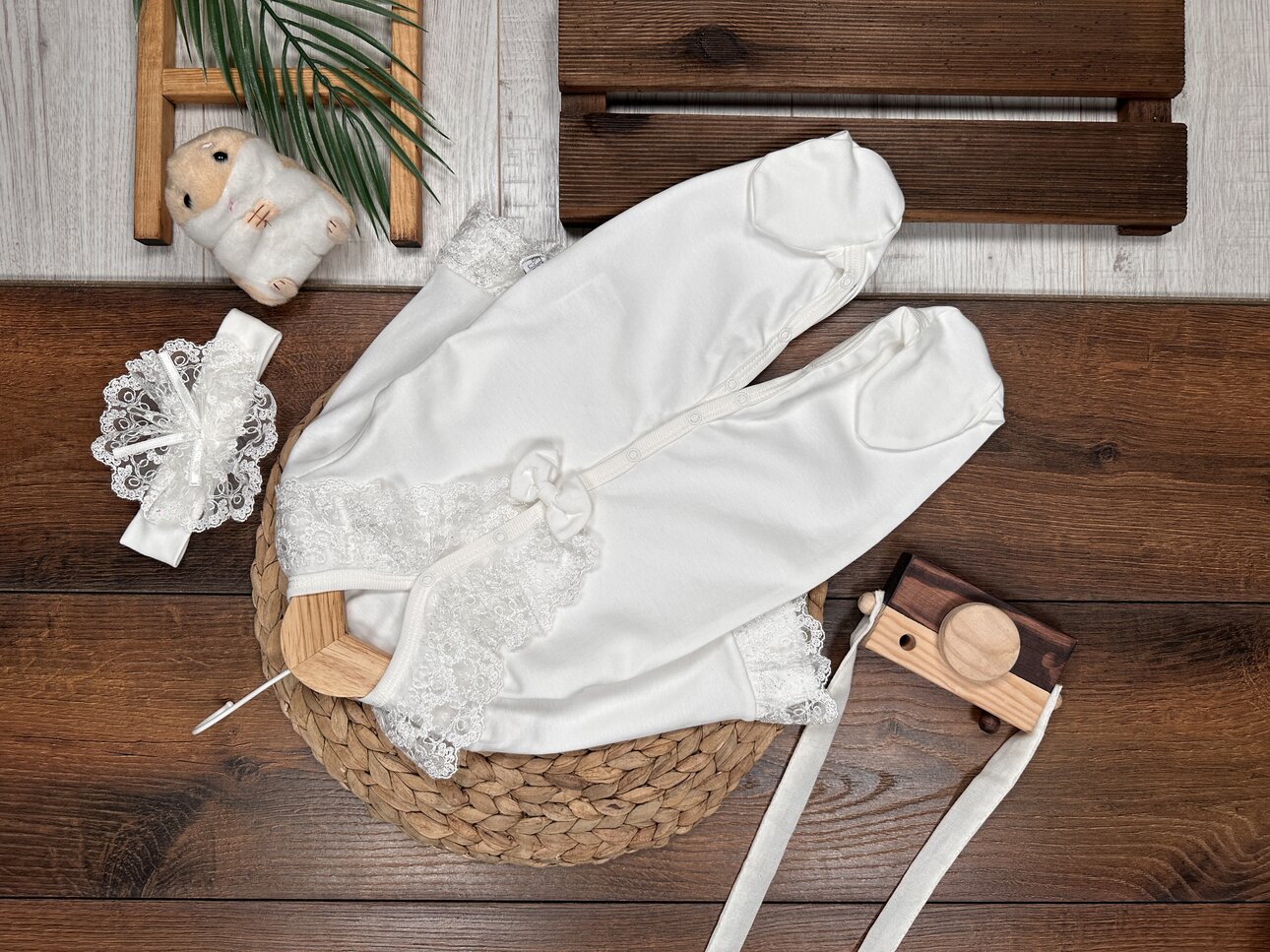 Pamuklu Dantel Detaylı Bandanalı 2 li Tulum Kız Bebek Takım