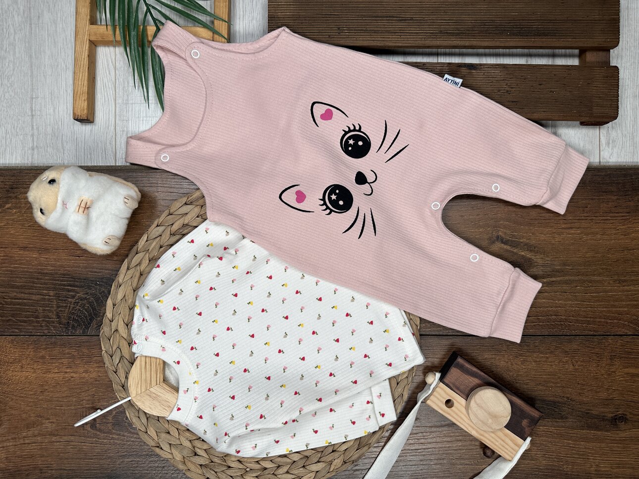 Pamuklu Kedicik Detaylı 2li Tulum Kız bebek Takım