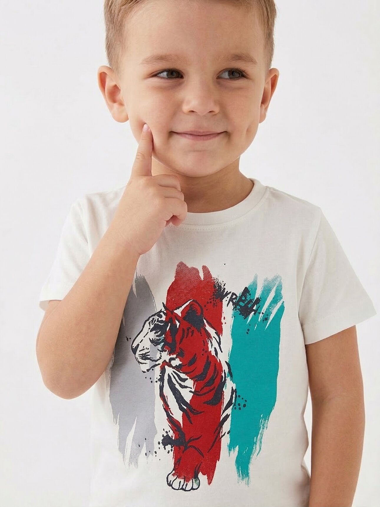 KIRMIZI KISA KOLLU ŞORTLU ERKEK ÇOCUK & BEBEK ALT ÜST TAKIM - Detay Görseli 2