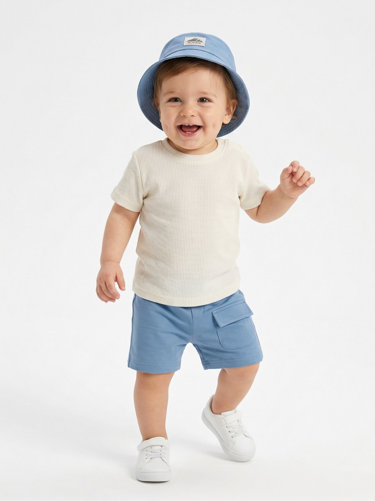 Mavi Renk Şapkalı Şortlu Bebek Takım Cep Detaylı Şapkalı Bisiklet Yaka Erkek 3lü Bebek Takım