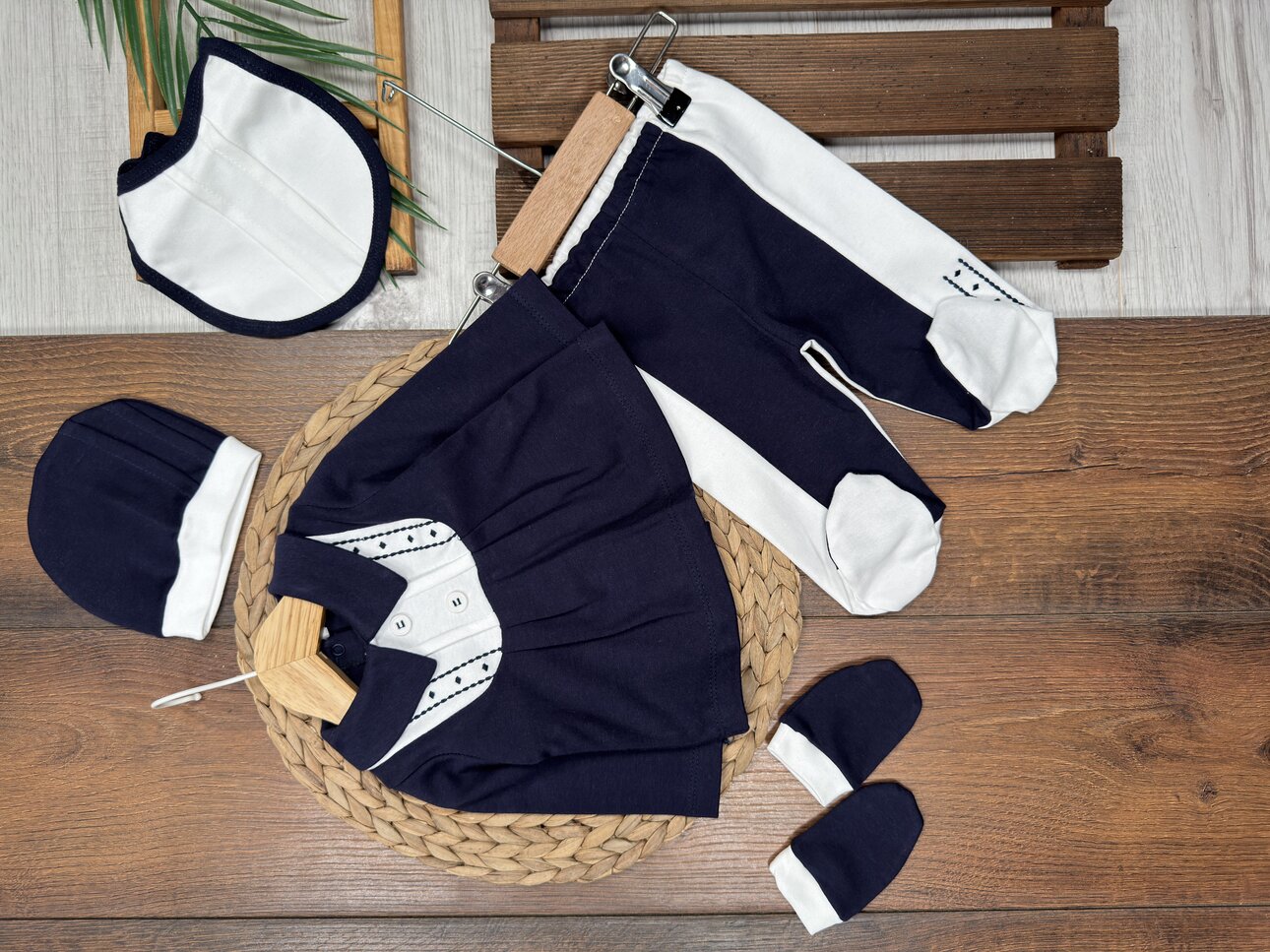 Pamuklu Bebe Yaka Sırtı Boydan Çıtçıtlı Kız Bebek 5li Hastane Çıkışı