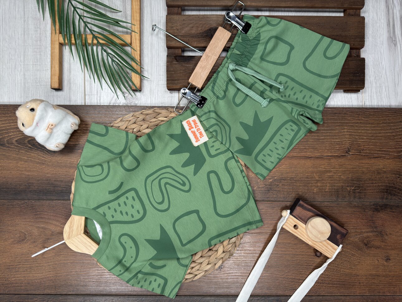 Pamuklu Sevimli Bitki Detaylı Şortlu Erkek Bebek 2li Takım