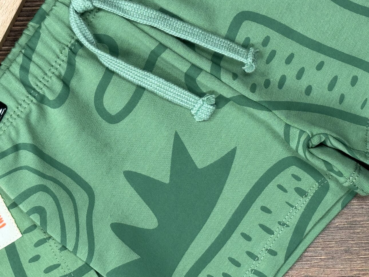 Pamuklu Sevimli Bitki Detaylı Şortlu Erkek Bebek 2li Takım