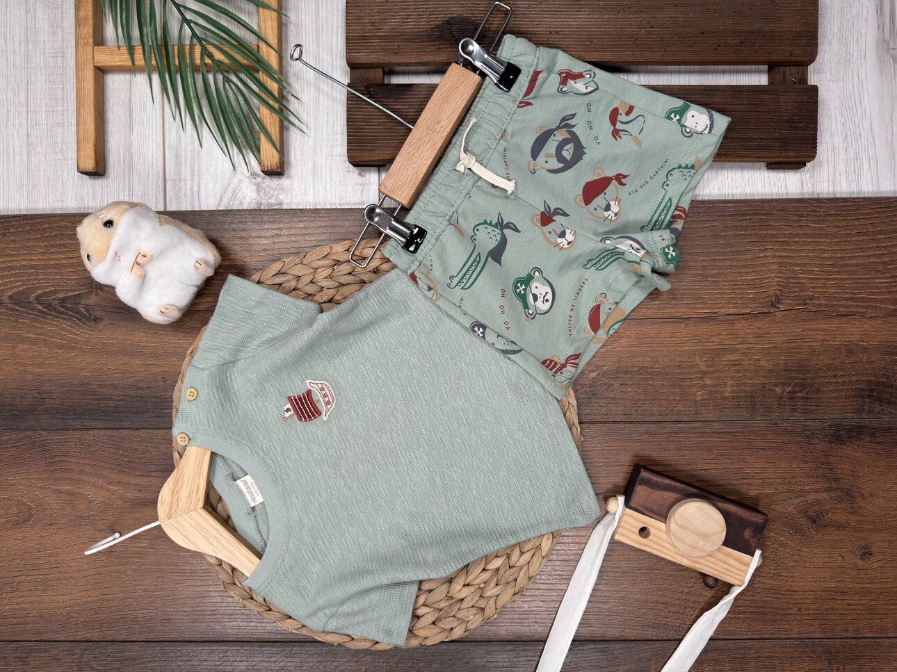 Pamuk Yelken Nakış Detaylı Waffle Kumaş Şortlu Erkek Bebek 2li Takım