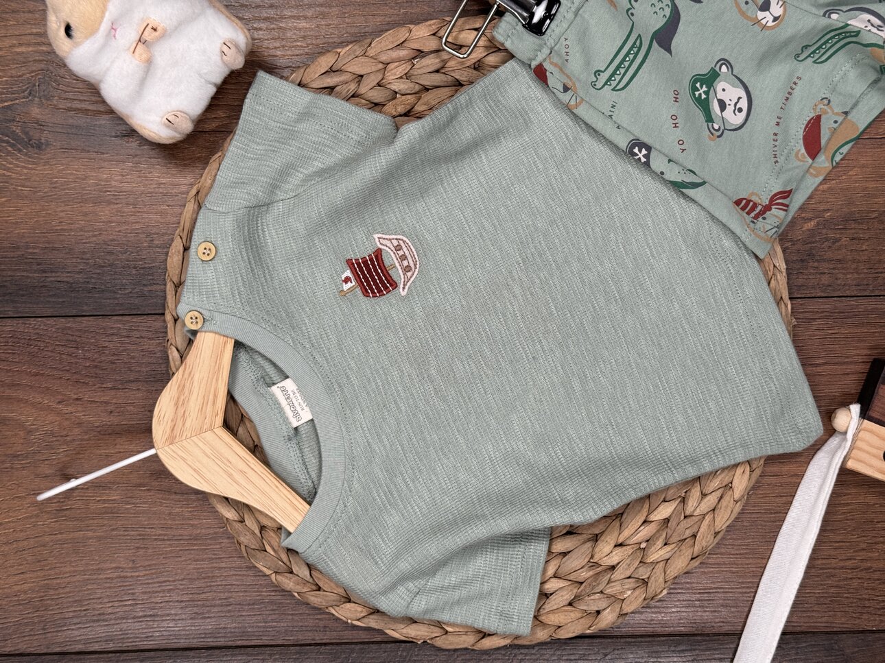 Pamuk Yelken Nakış Detaylı Waffle Kumaş Şortlu Erkek Bebek 2li Takım