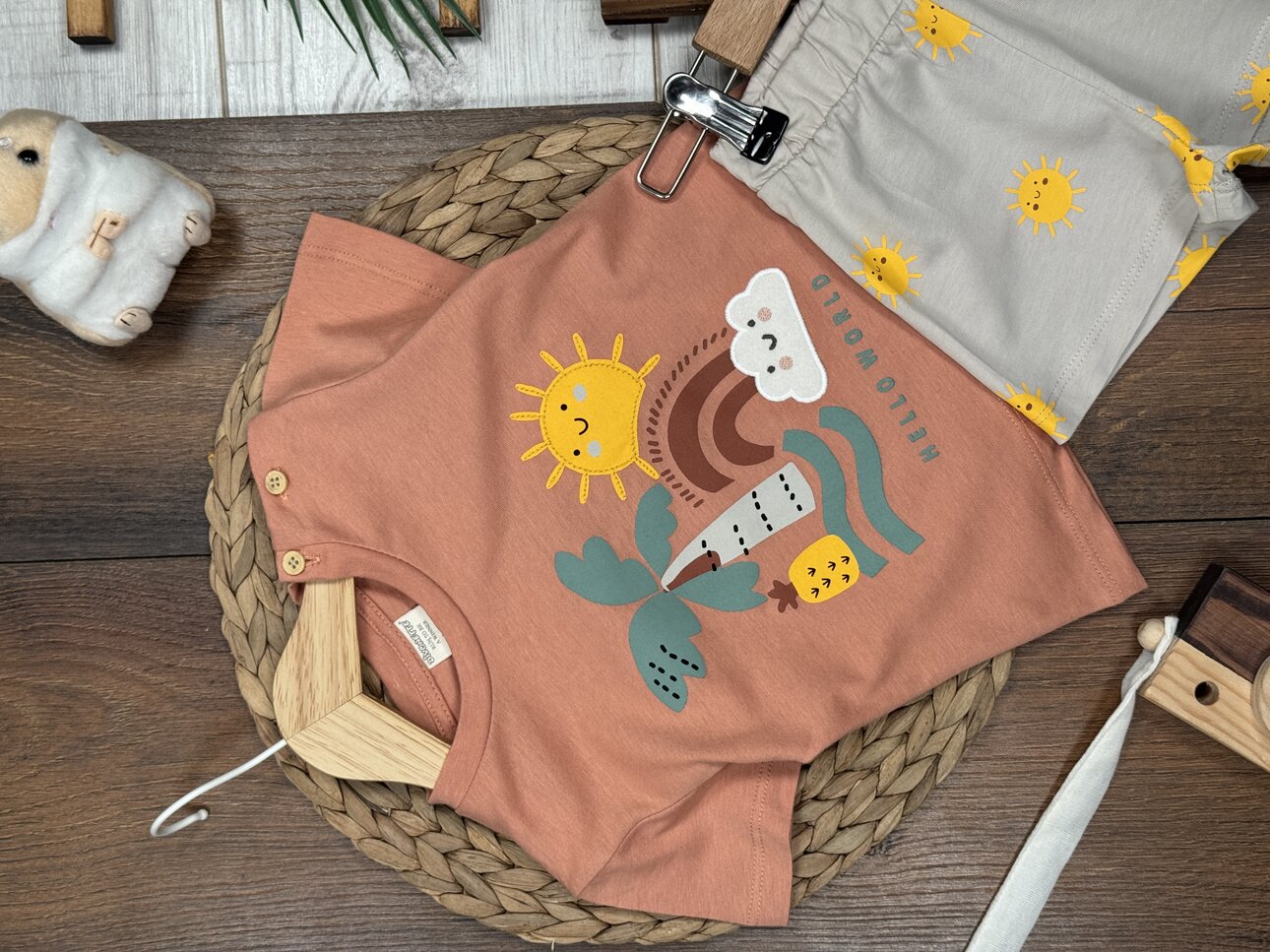 Pamuklu Organik Güneşli Renkli Desenli Kız Bebek 2li Şortlu Takım