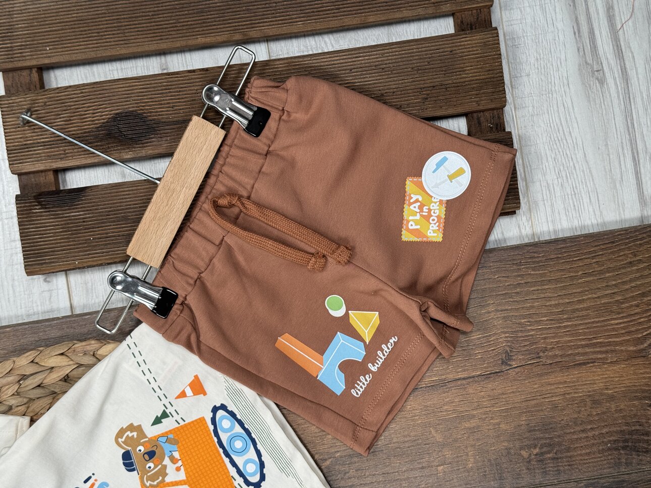 Pamuklu Kepçe Detaylı Şortlu Erkek Bebek 2li Takım