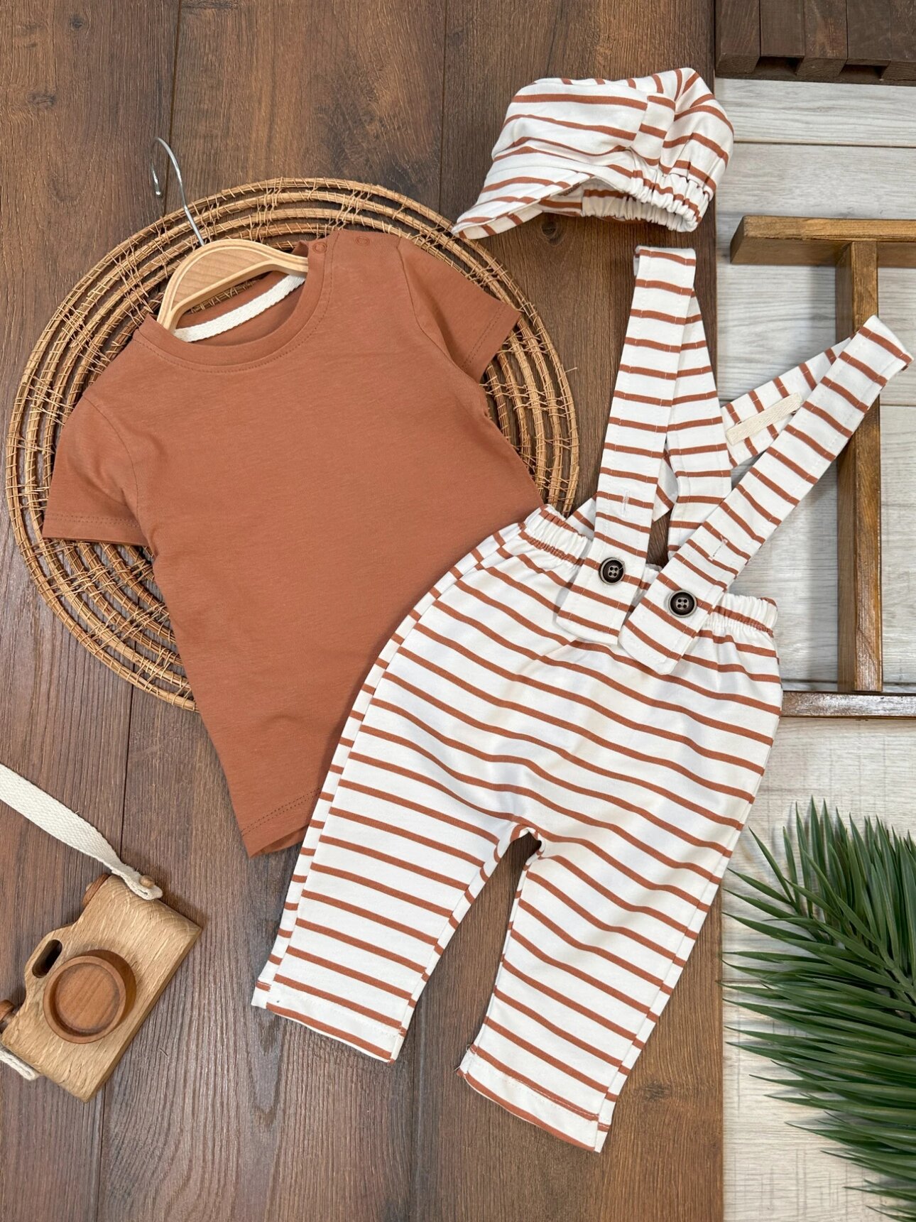 Pamuklu Omuzdan Çıtçıtlı Çizgili Salopet Erkek Bebek 3lü Takım